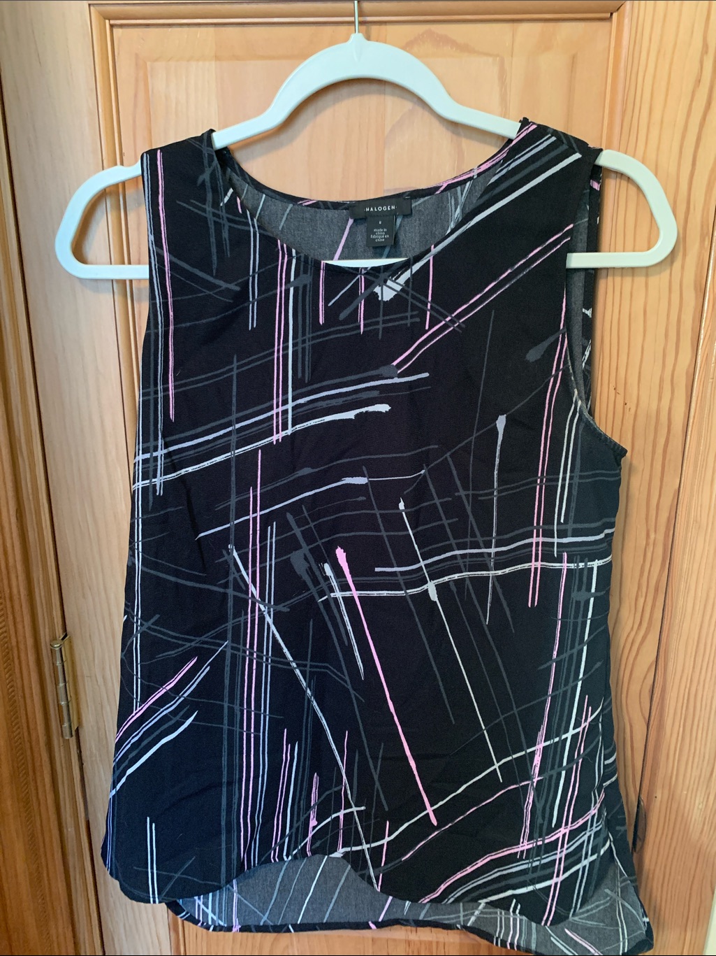 Halogen Black & Pink Abstract Sleeveless Blouse